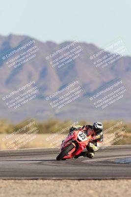 media/Dec-07-2025-CVMA (Sun) [[3e7d2de5dc]]/Race 16-Formula Middleweight/